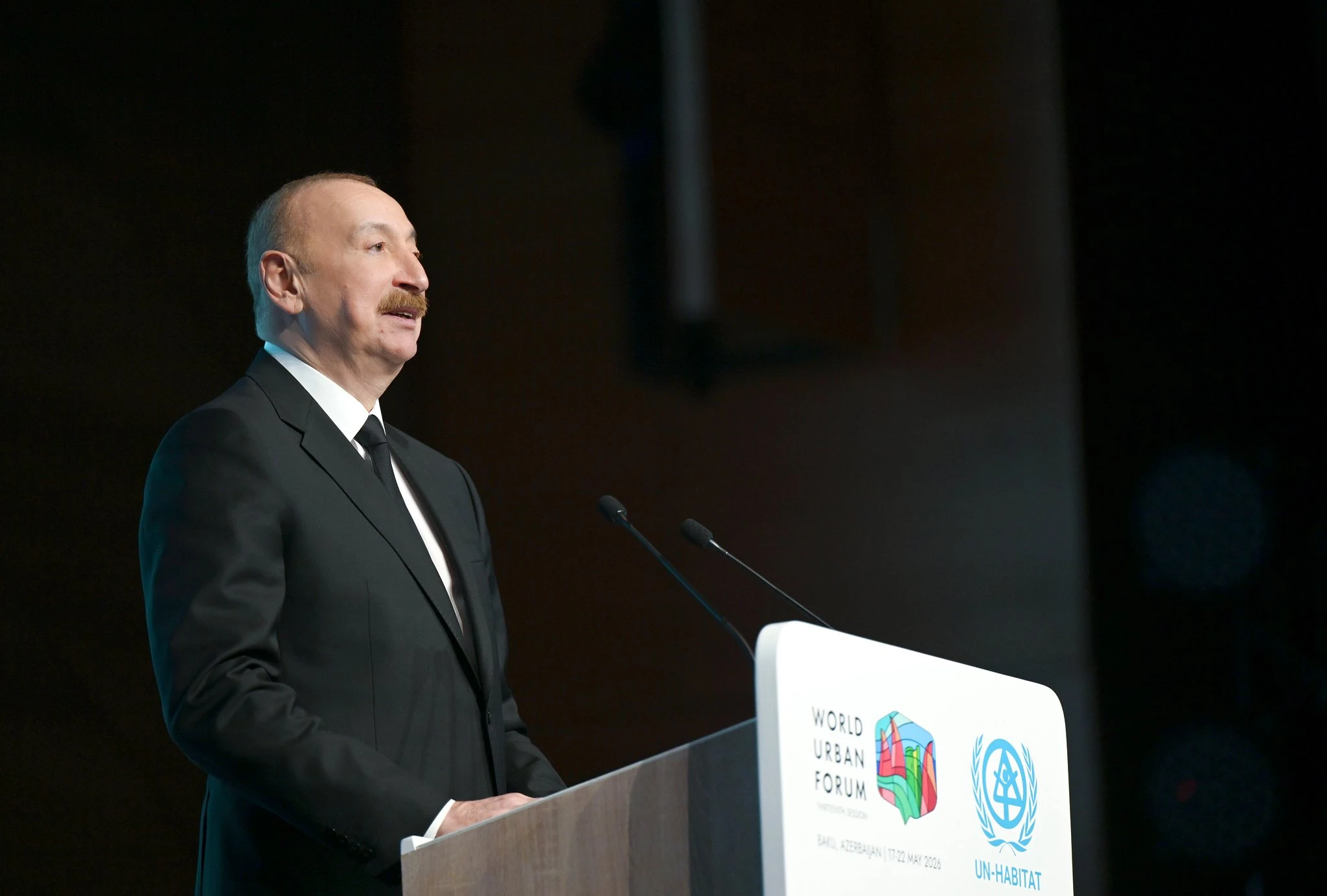 Ümumdünya Şəhərsalma Forumunun 13-cü Sessiyasının (WUF13) açılışında Azərbaycan Respublikasının Prezidenti İlham Əliyev və birinci xanım Mehriban Əliyeva iştirak ediblər