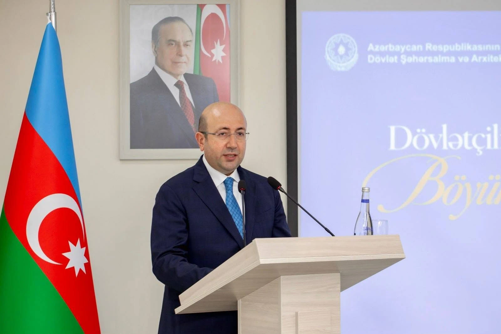 Dövlətçilik irsindən dayanıqlı gələcəyə: Dövlət Şəhərsalma və Arxitektura Komitəsində YAP-ın VIII Qurultayından irəli gələn vəzifələr müzakirə olunub